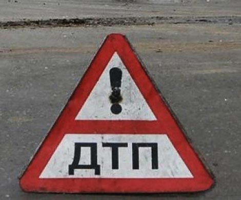 Водитель сбил пожилую пару и через две минуты попал в ДТП