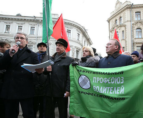 Водители-дальнобойщики пикетировали администрацию президента