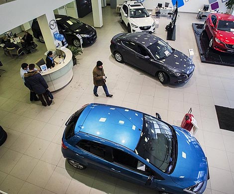 Впервые за 7 лет в РФ стало меньше автосалонов