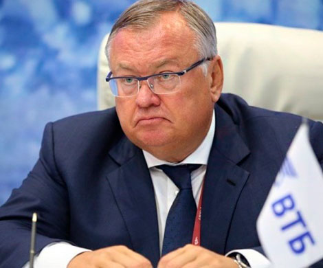 ВТБ судится в Лондоне с «Базовым элементом»