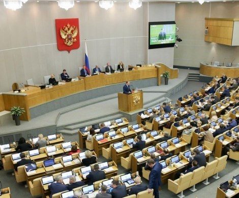 Взыскание долгов: Дума снова поддержала идею защитить россиян