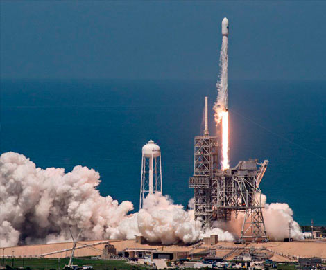 WSJ назвала стоимость потерянного SpaceX секретного спутника