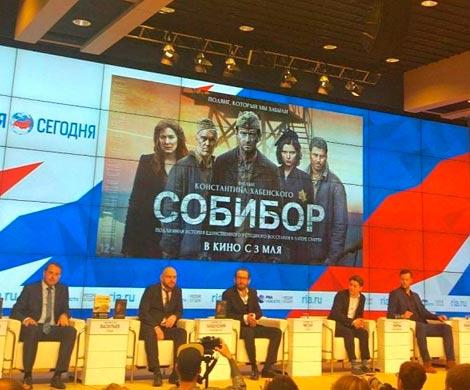 Хабенский рассказал о работе над картиной «Собибор»