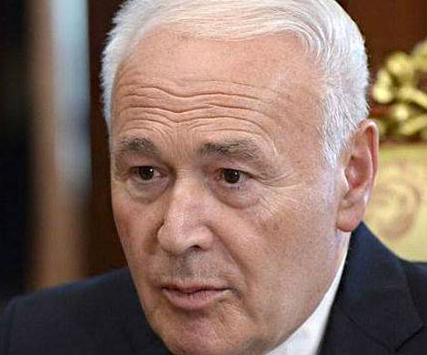 Хозяин Колымы за свой пост не беспокоится?