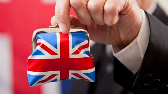 Экономика Великобритании в марте сократилась на 5,8%
