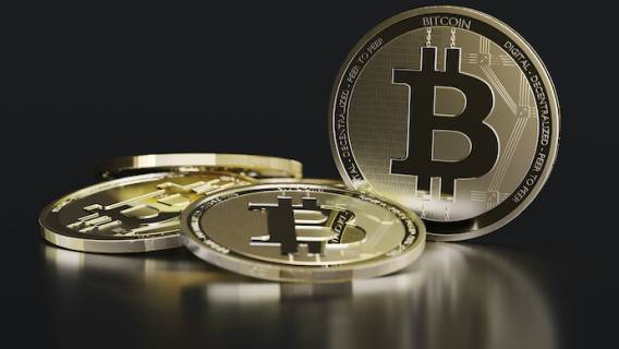 Эксперты рассказали об особенностях обмена биткоинов на доллары