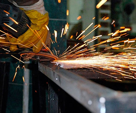 Эксперты: в 2017 году рост промышленного производства составит 0,8-1,4%