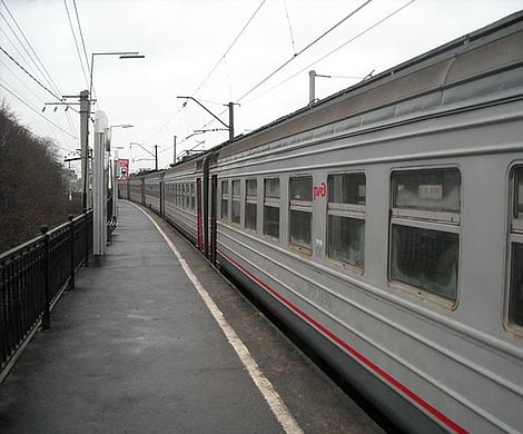 Электричка насмерть сбила мужчину в Москве