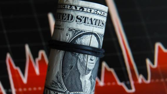 За полгода дефицит бюджета США достиг рекордных $1,7 трлн, так как стимулирующие выплаты привели к росту расходов