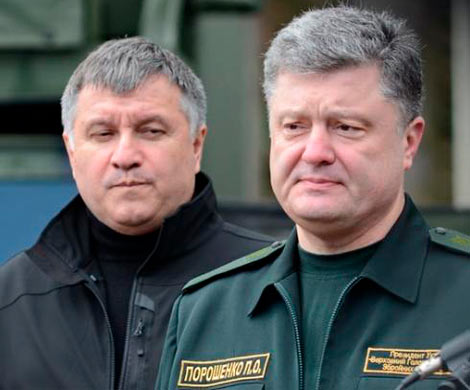 Зачем США сталкивают Порошенко и Авакова