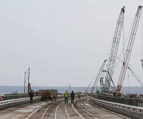 Железнодорожный мост в Крым откроют позже