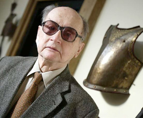 Жена 90-летнего экс-президента Польши грозит разводом из-за интрижки с горничной