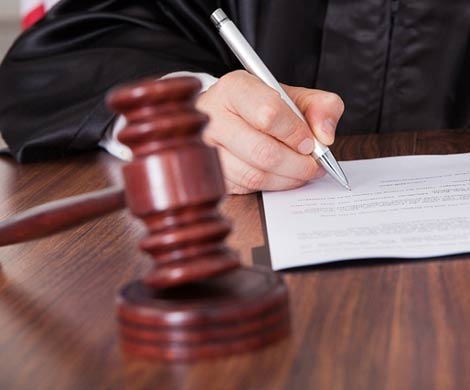 Женщине присудили полтора года тюрьмы за пытки над любовником