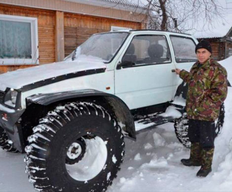 Житель Новосибирска соединил КамАЗ и Оку, создав вездеход