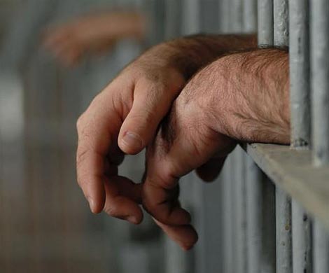 Житель столицы Камчатки задушил пожилую мать за то, что не дала выпить