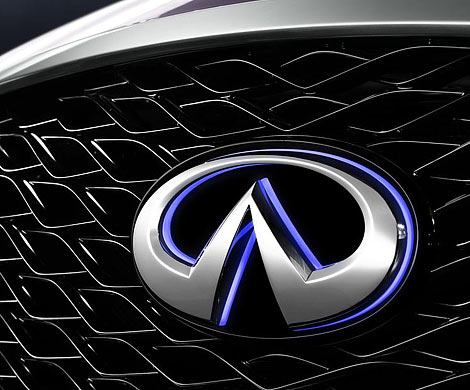 Жительница Петербурга лишилась в Выборге своего автомобиля Infiniti