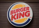 Burger King внедряет ИИ для контроля вежливости сотрудников