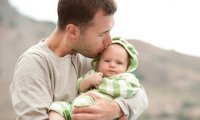 10% молодых отцов страдают от послеродовой депрессии