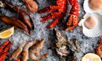 «19 Bar & Atmosphere»: свежие морепродукты от омаров до креветок