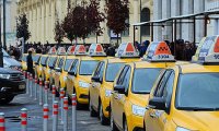 20% таксистов Москвы с лета могут перейти в статус нелегалов