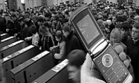 Москвичи пройдут в метро по телефону