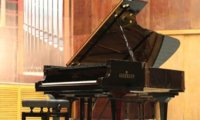 В государственном музыкальном колледже презентовали новый концертный рояль