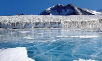Антарктида: найдено загадочное озеро