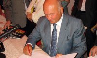 Новая книга Юрия Лужкова: решение экономических проблем в необычном формате