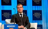 Медведев оправдывался в Давосе