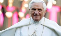 Понтифик покидает престол