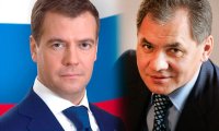 Шойгу обставил Медведева