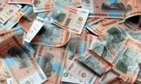 Белоруссия «бьет» рублем