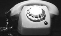 ФСТ решила: разговоры по телефону станут дешевле 