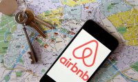 Airbnb собирается бесплатно разместить 20 000 афганских беженцев