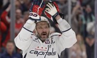 Александр Великий - первый снайпер НХЛ. Овечкин побил нетленный рекорд Гретцки