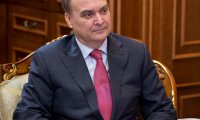Антонов назвал «российское вмешательство» черной кошкой