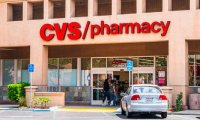Аптечные сети CVS, Walgreens выплатят более $10 млрд, пострадавшим от опиоидного кризиса