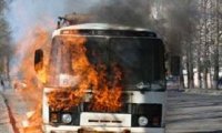 Автобус с 12 пассажирами загорелся в Салехарде‍