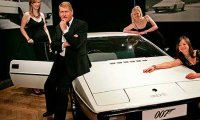 Автомобиль-субмарину агента 007 продадут с аукциона