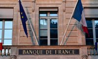 Банк Франции прогнозирует, что конец года для экономики страны будет позитивнее, чем ожидалось 