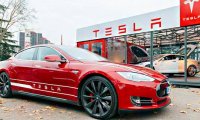 Банк JPMorgan подал в суд на Tesla на фоне давней закулисной вражды с Илоном Маском