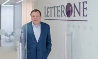 Барон Мервин Дэвис борется за возрождение компании LetterOne, принадлежащей Михаилу Фридману