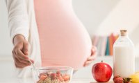 Беременным женщинам рекомендуется сократить употребление фруктозы