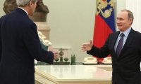 Bloomberg сообщил, о чем беседовали Керри и Путин