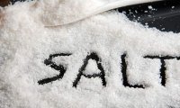 Больше всего соли употребляют бедные и необразованные люди