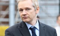 Британская полиция отказалась от слежки за посольством Эквадора, где скрывается Ассанж