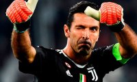 Буффон отказался от капитанской повязки в "Ювентусе"