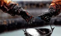 Цена нефти Brent вновь пробила отметку в $83 