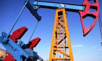Цены на нефть выравниваются после обновления исторических минимумов