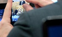 Чиновники перейдут на российские смартфоны с российской ОС